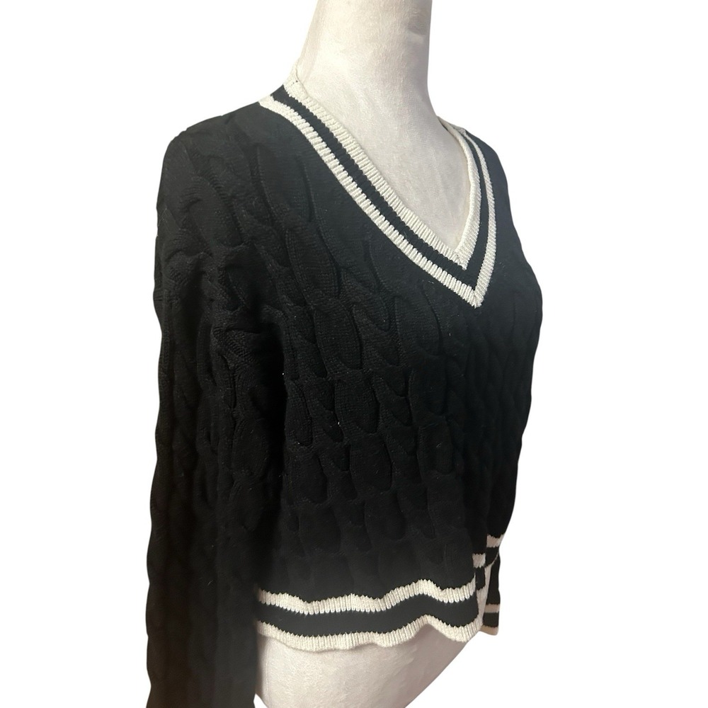House of Harlow 1960 Black Varsity Cable Knit V-neck Cropped Sweater SZ XL - Picture 2 of 6